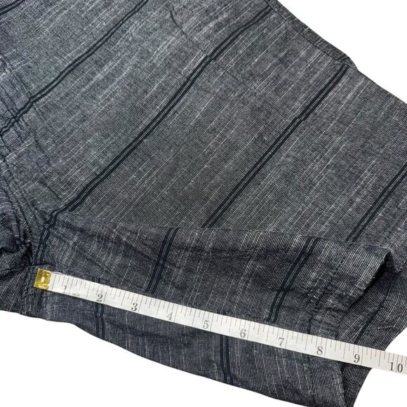 Micros Shorts Mens 32 Black Gray Striped Cotton Casual Flat Front Summer 2010s - Picture 5 of 14